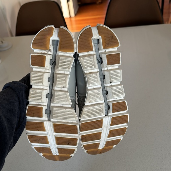 Cloud 5 Terry - Picture 5 of 8